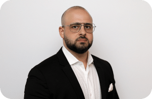 Ari Daniel principal broker